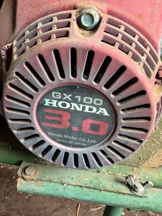 Sulfatadora Carretilla 100L marca honda