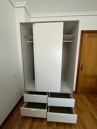 Armario puertas correderas y cajones
