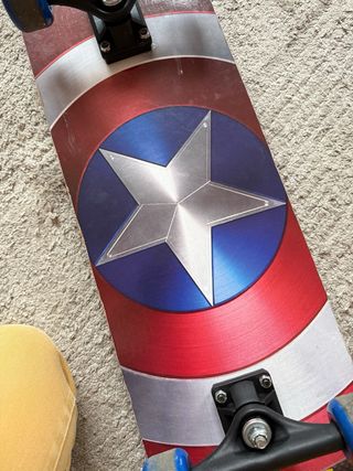 Monopatín / skate Capitán América Infantil