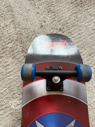 Monopatín / skate Capitán América Infantil