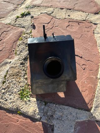 Chapas, caja filtro y intermitentes moto derbi