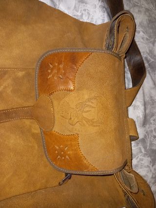 Mochila de serraje y cuero.  Hecha a mano