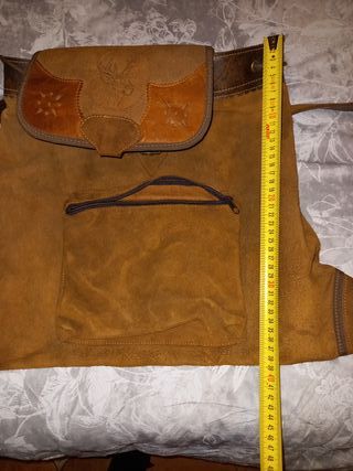 Mochila de serraje y cuero.  Hecha a mano