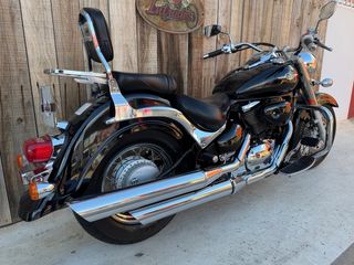 Suzuki C800 Intruder