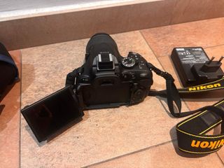 Cámara Nikon D5200 + Lente 18-55mm