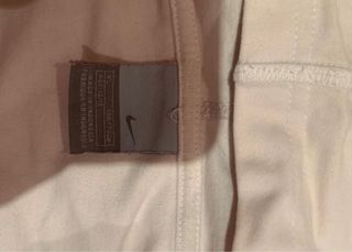 Chaqueta deportiva Nike con capucha