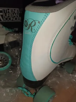 Patines Retro Classic Blancos y Turquesa