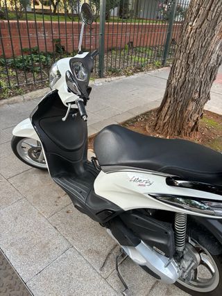 Piaggio Liberty 125cc Scooter Blanca