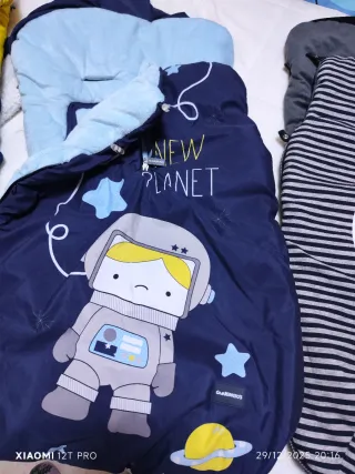 Saco para cochecito de bebé con estampado espacial