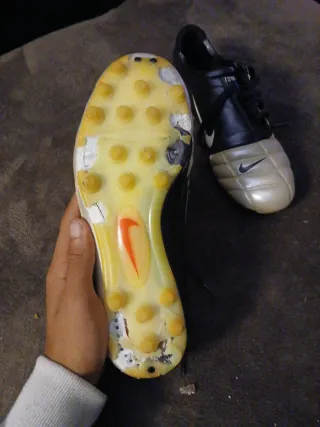 Botas de fútbol Nike Total 90 III