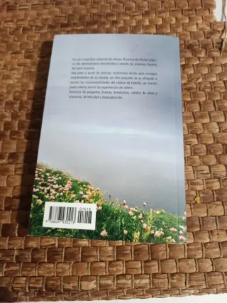 Flores bajo la lluvia