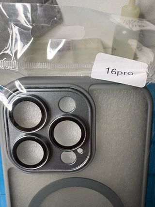 Funda iPhone 16 Pro MagSafe