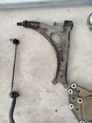 Cuna motor y brazos suspensión Seat Leon FR