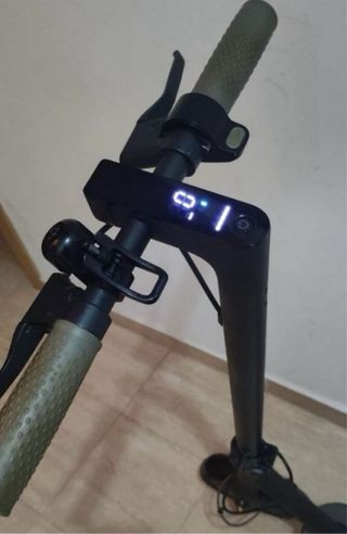 Patinete Xiaomi 1S con casco y cargador tambien