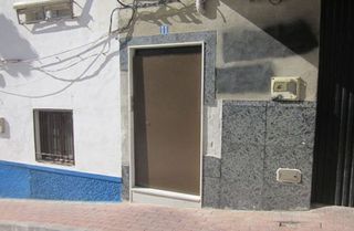 Chalet en venta en Huelma