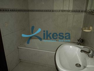 Piso en venta en Torreperogil