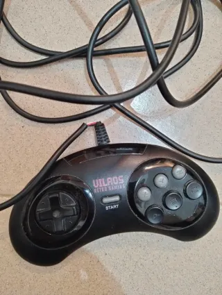 Mando Uilros Sega Megadrive USB (No Funcional)