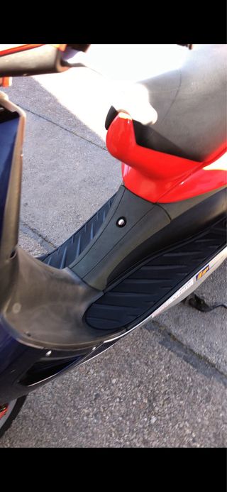 Aprilia SR 50 Edición Especial Rossi