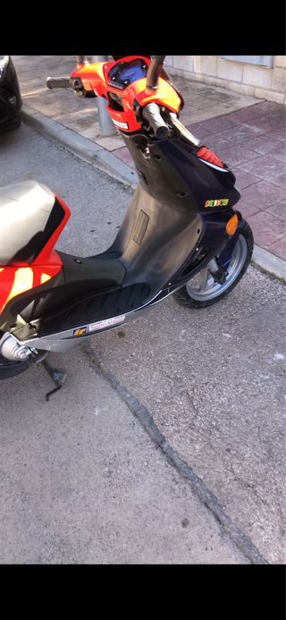 Aprilia SR 50 Edición Especial Rossi