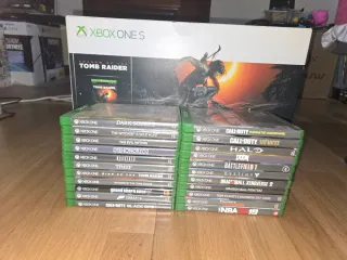 Xbox One S 1TB Shadow of the Tomb Raider+22 juegos