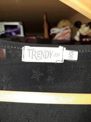 Blusa negra con estrellas Talla S/G