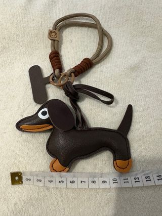 Llavero Perro Salchicha Marrón