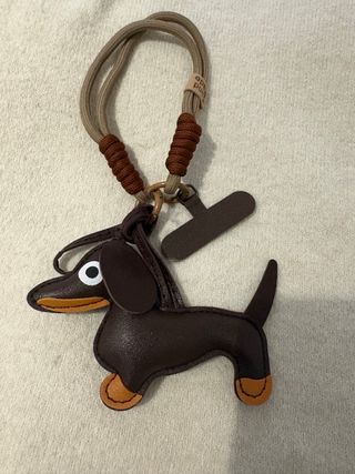 Llavero Perro Salchicha Marrón