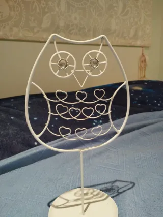 Colgador de pendientes y joyas búho