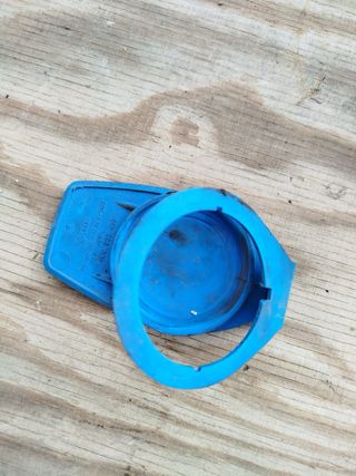 Tapon llenado limpiaparabrisas azul