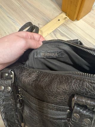 Bolso Bershka vintage negro