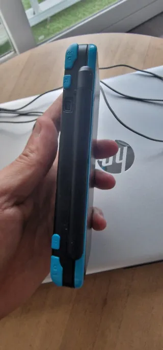 Nintendo 2DS XL Nero e Verde