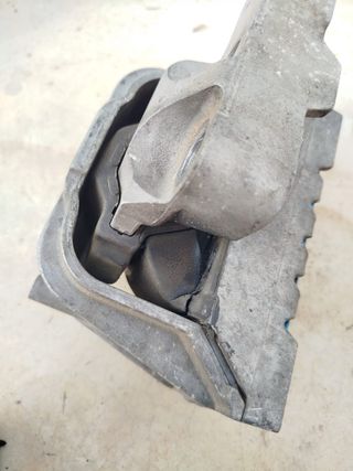 Tacos de motor Seat Leon FR MK2