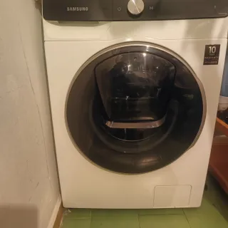 Lavadora Samsung Blanca y Negra