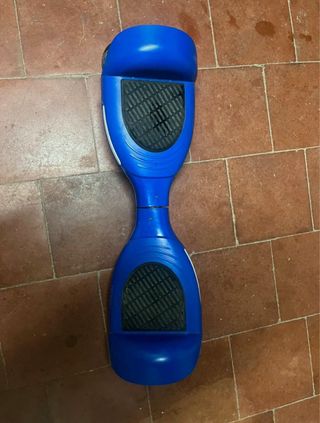 Patinete eléctrico azul