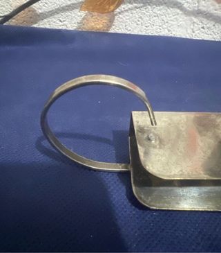 Palmatoria y hueco para cerillas