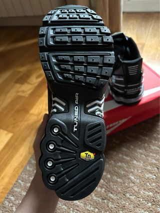 Nike TN 3 Plus Negro/Gris