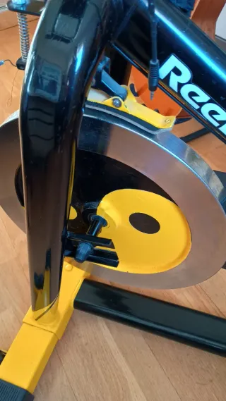 Bicicleta Spinning Reebok Negra y Amarilla