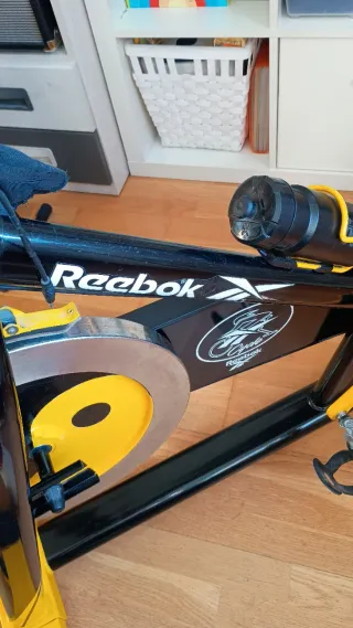 Bicicleta Spinning Reebok Negra y Amarilla