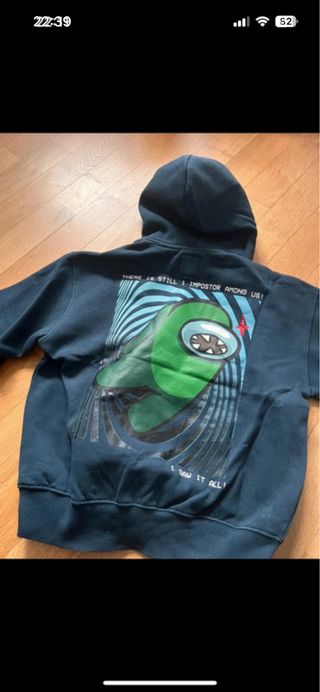 Felpa Zara con stampa Among Us 9 anni (134 cm)