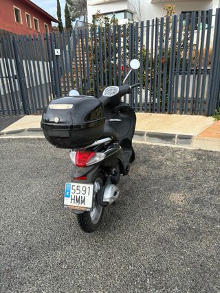 Piaggio Liberty 125cc Scooter