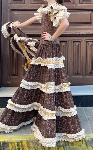 Traje de Flamenca encaje de bolillosMarrónTalla 34