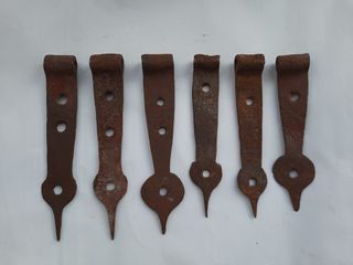 6 bisagras antiguas de forja entre 14,5 y 17 cm