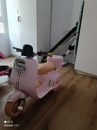 Moto eléctrica infantil rosa