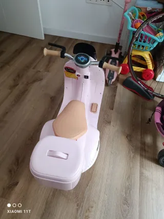 Moto eléctrica infantil rosa