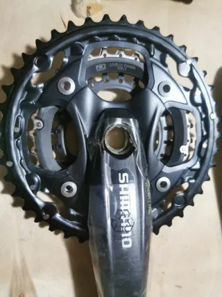 Bielas y Caja Pedalier Shimano