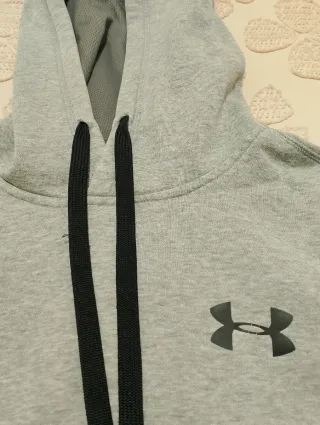 Sudadera Under Armour Gris