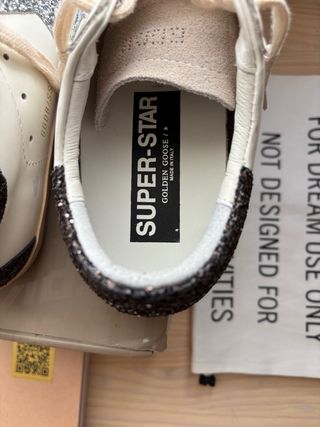 Golden Goose Superstar estrella plateada