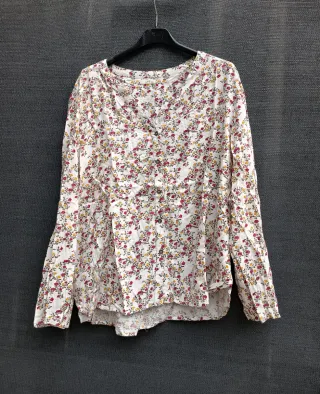 Blusa estampada flores