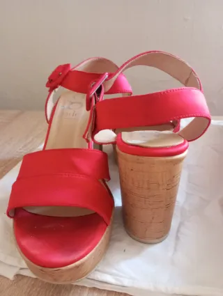 PRECIOSAS SANDALIAS GADEA 38 COMO NUEVAS