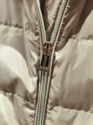 Abrigo Guess Beige con Cinturón Talla L